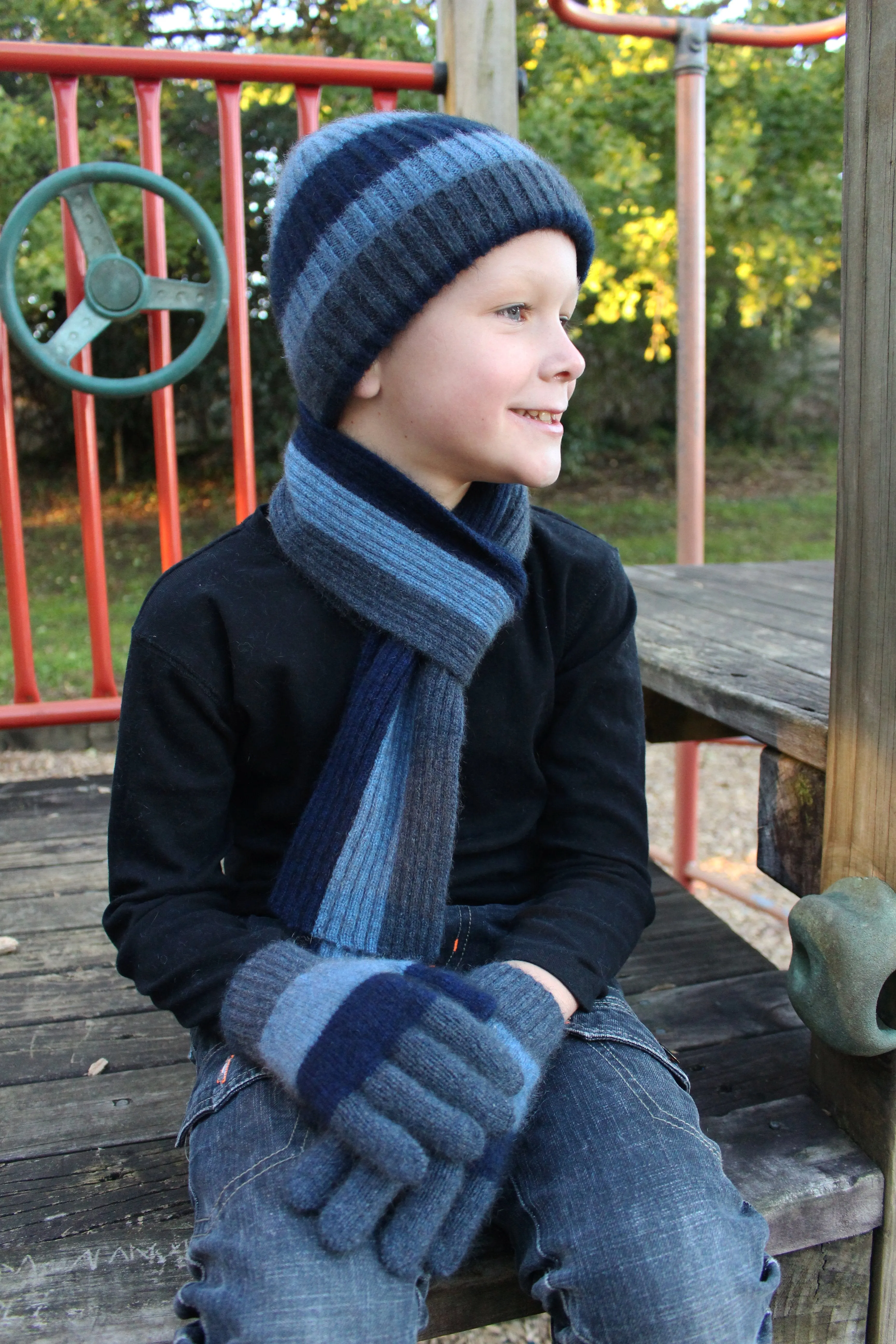 CHILD'S STRIPE RIB SCARF