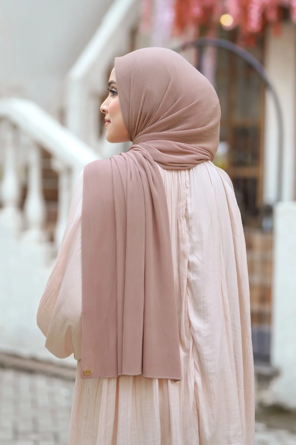 Everyday Pleated Shawl - Stucco