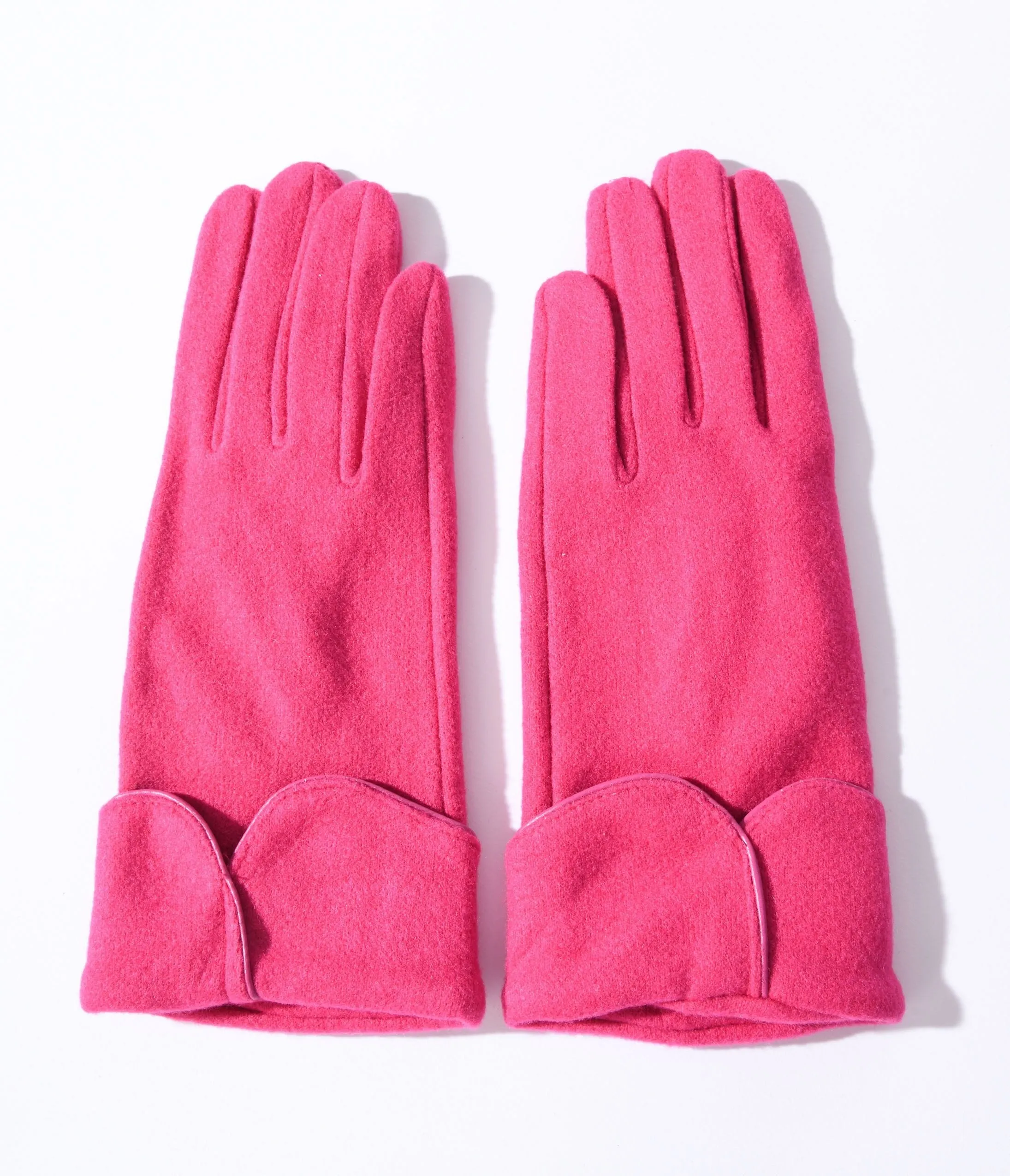 Fuchsia Scallop Cuffed Gloves