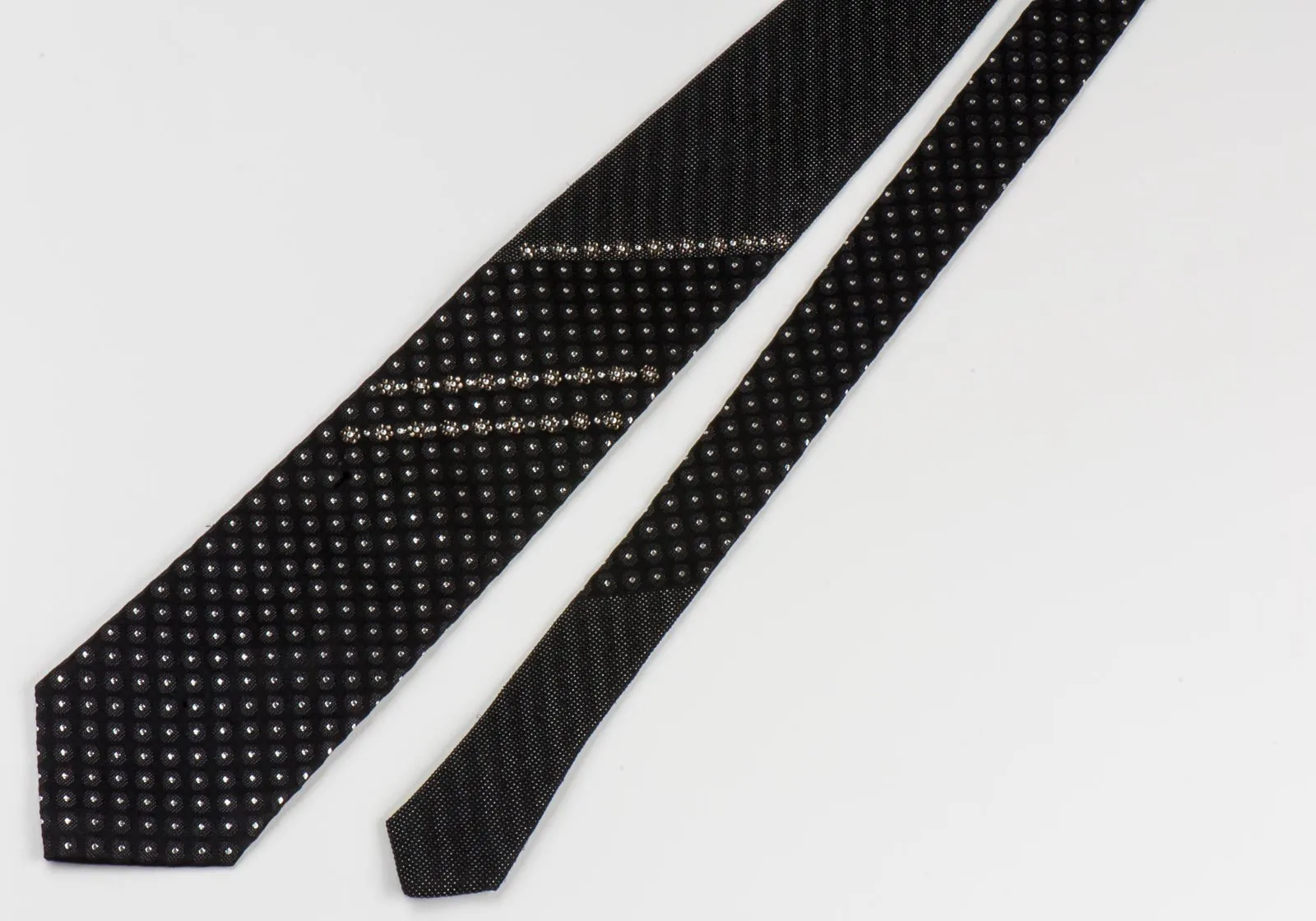 Grang Cia Black Silk Rhinestone Tie With Metallic Silver Sparkles