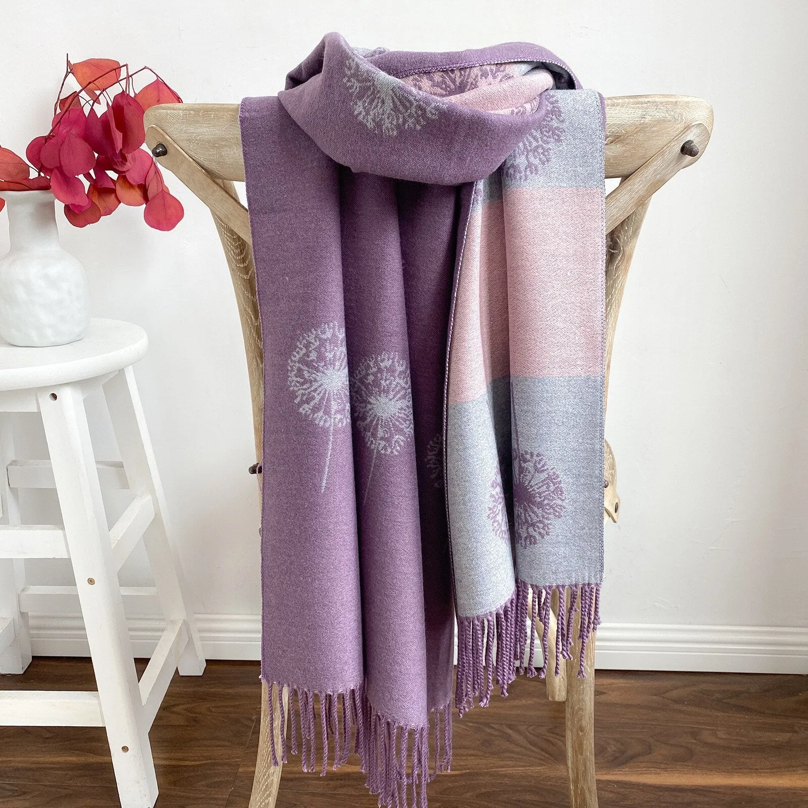 New Fashionable Winter Cashmere Scarf with Tassels and Plaid Pattern - Women's Shawl